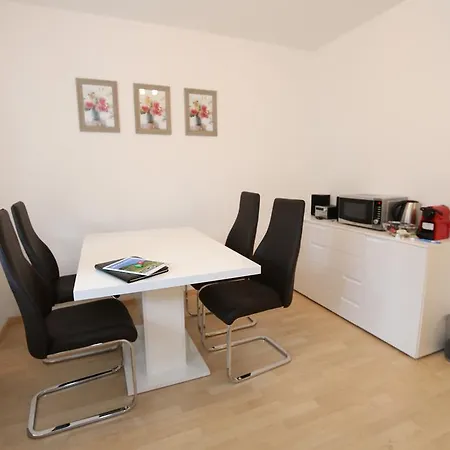 Apartament Buenda *